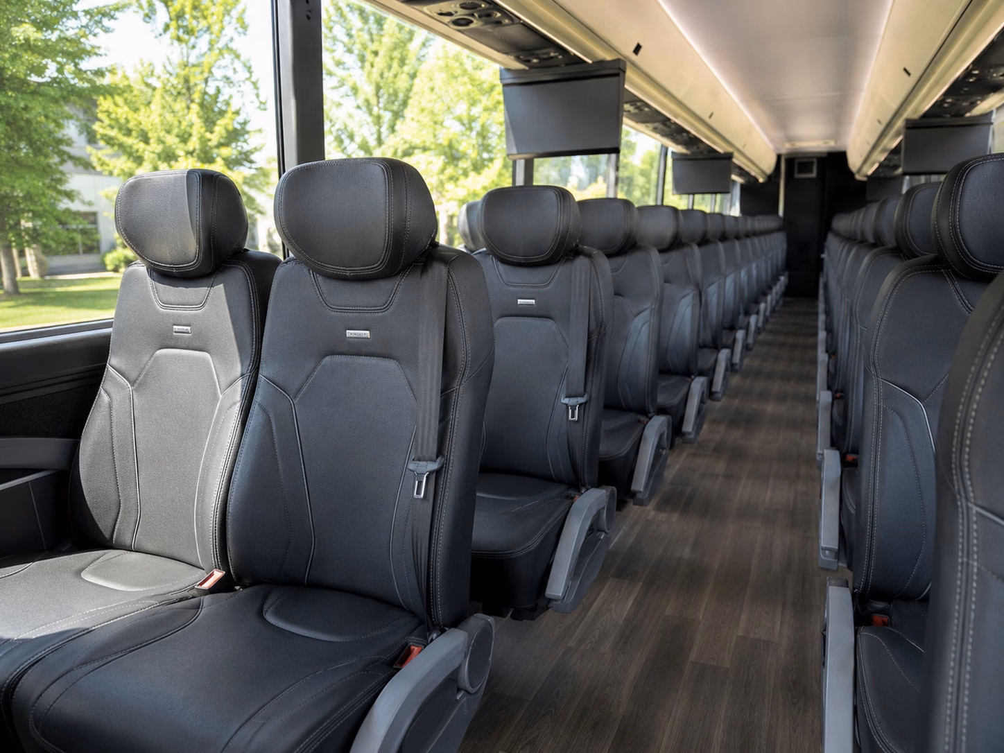 shuttle guests between hialeah hotels and your wedding venue without the hassle